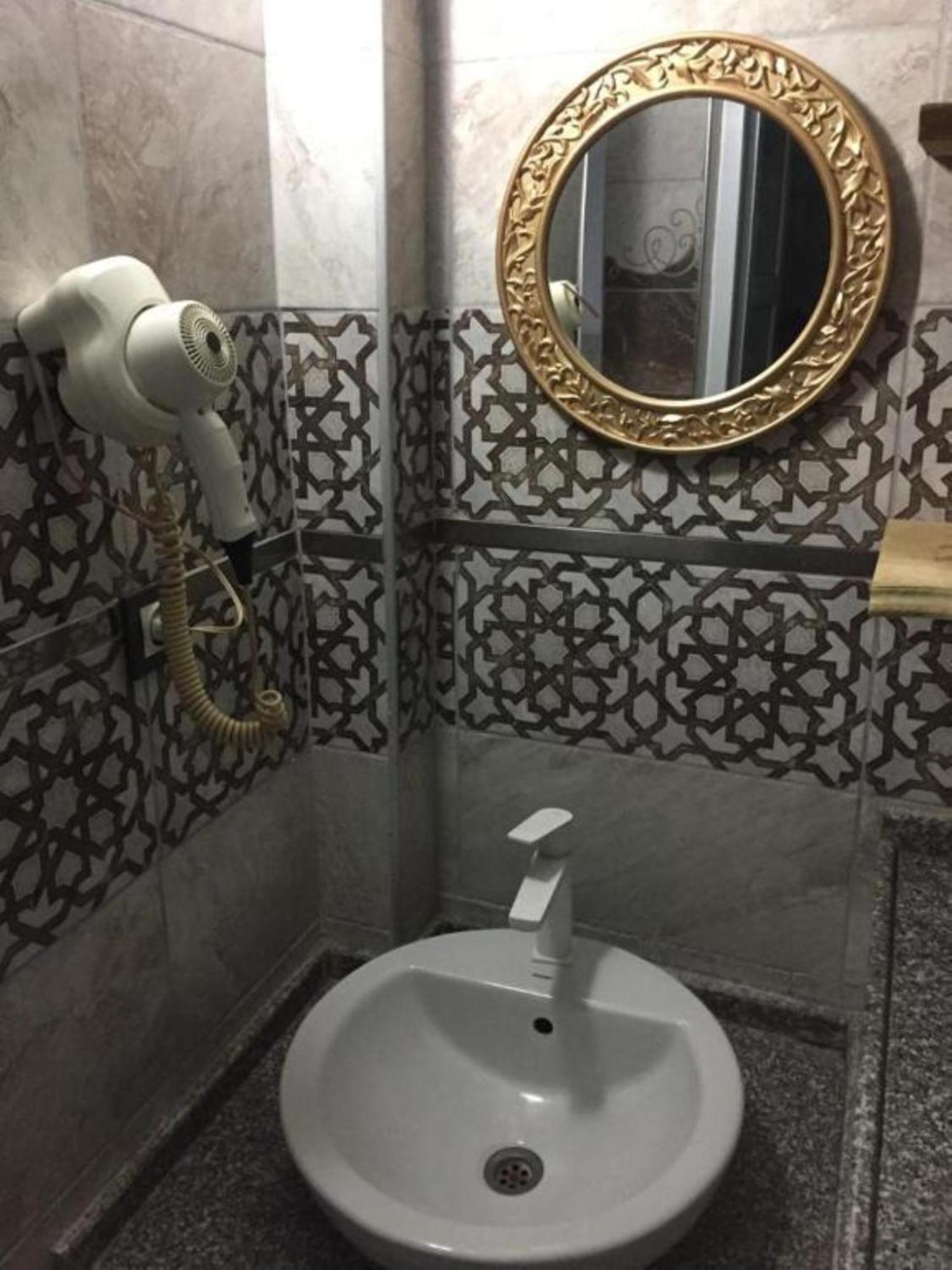 Guenes Apart Otel Pamukkale Esterno foto