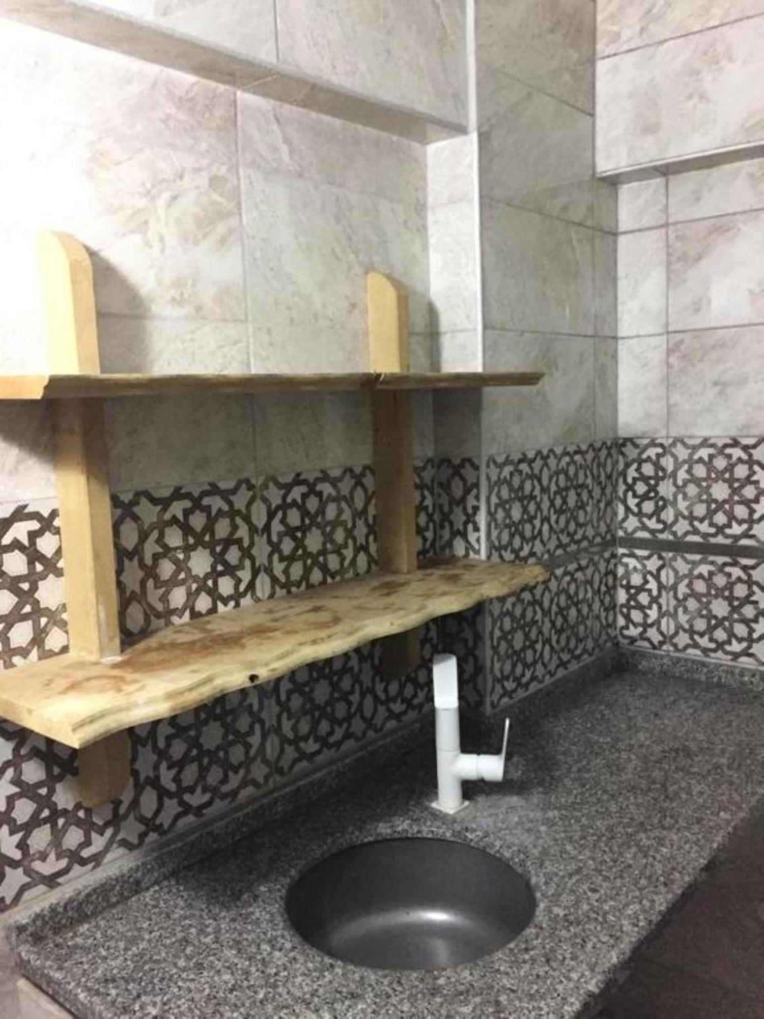 Guenes Apart Otel Pamukkale Esterno foto